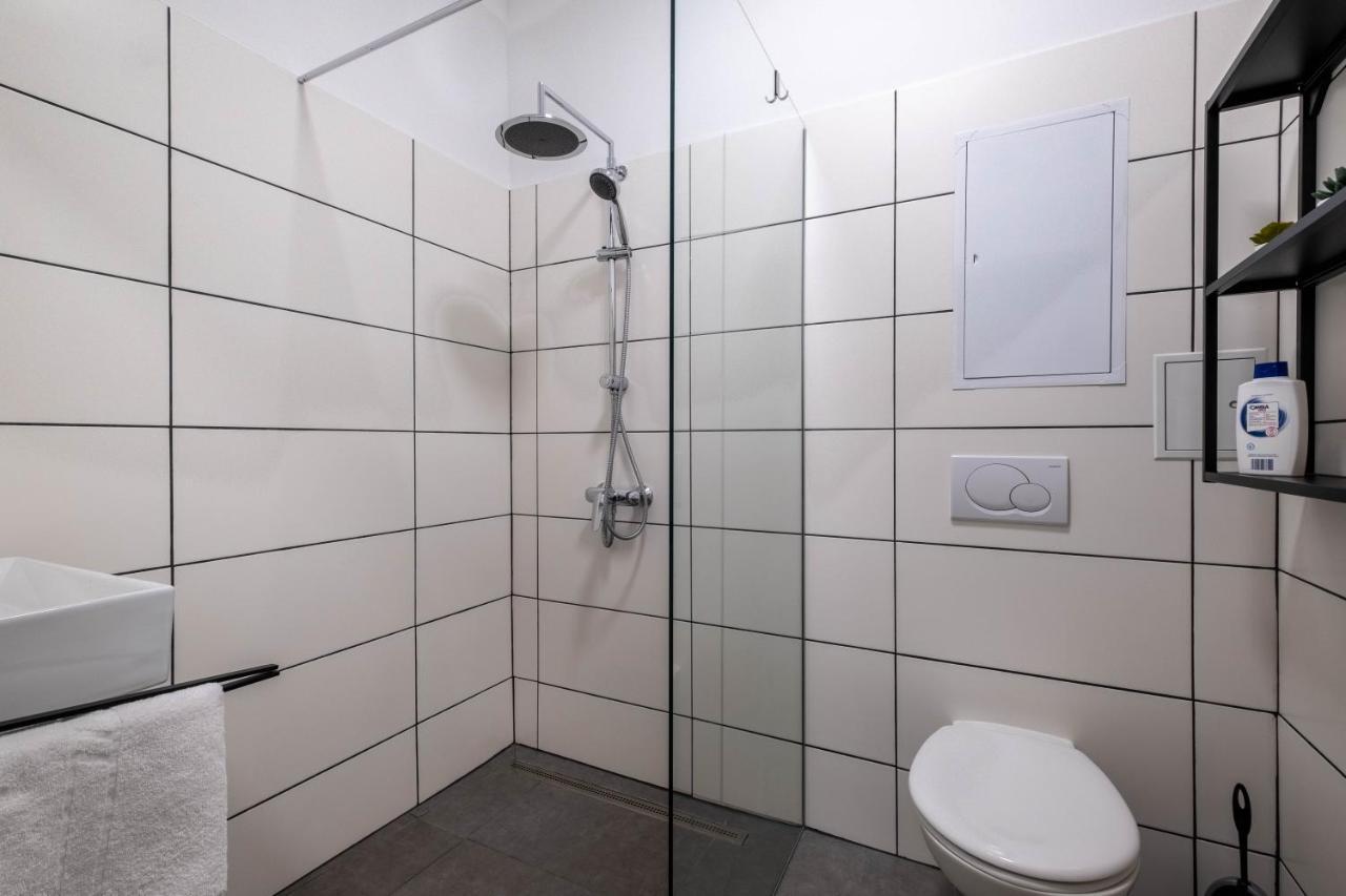 Room 1 / Room 2 Карлсруе Екстер'єр фото